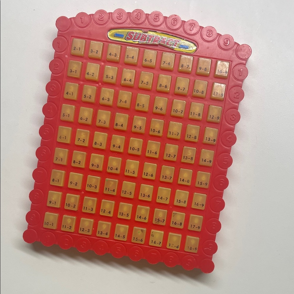 Vintage . Jaru . Subtraction Learning Keyboard . Educational